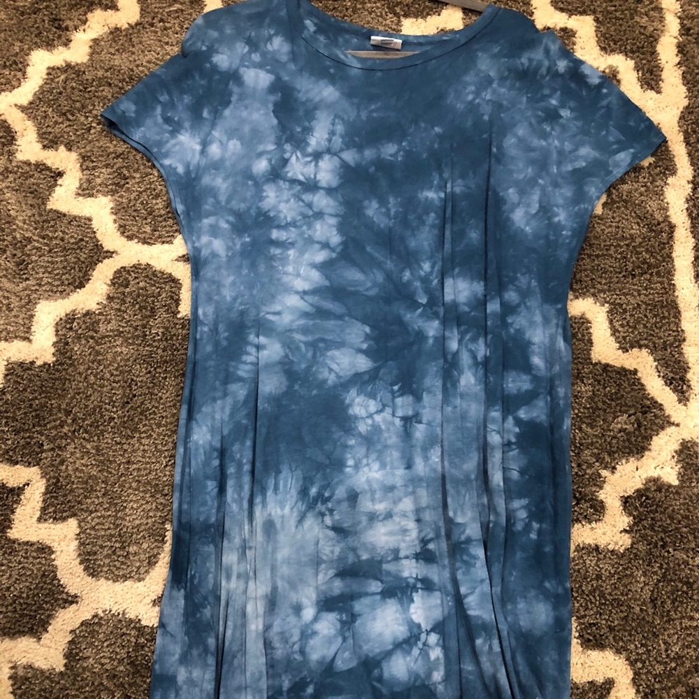 Tie Dye Lularoe Maria size XL
